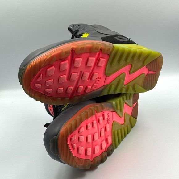 Nike Air Max 90 Ice SneakerBoot - Picture 8 of 10